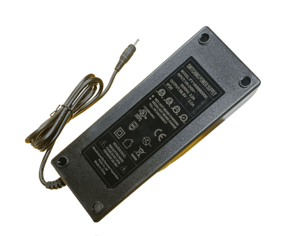 Chargeur 52V (58.8V 2A)  DC pour trottinette électrique pièces détachées