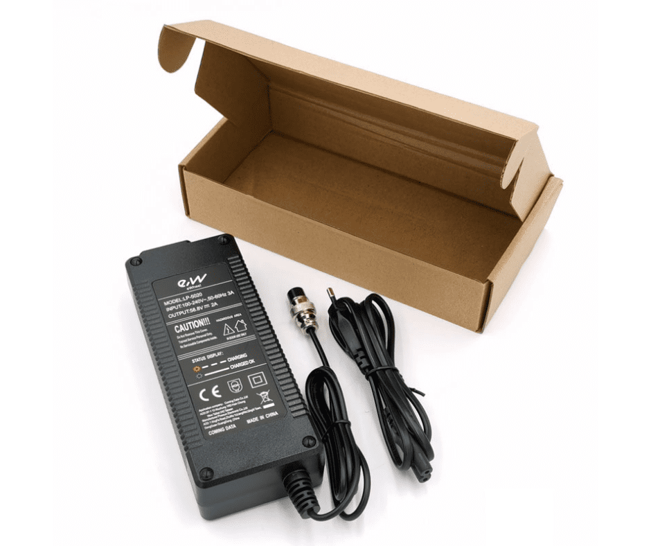 Chargeur 60v (67.2v 2A) GX16 pour trottinette électrique pièces détachées